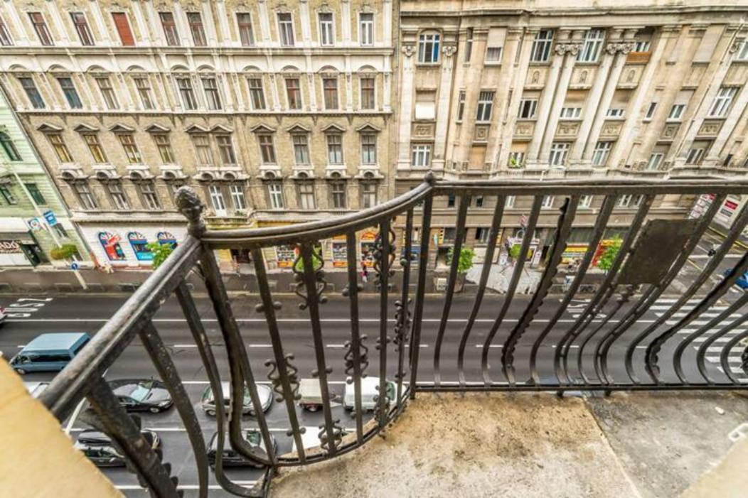 Hi-Bp Design Home Apartments In The Heart Of Budapest Esterno foto