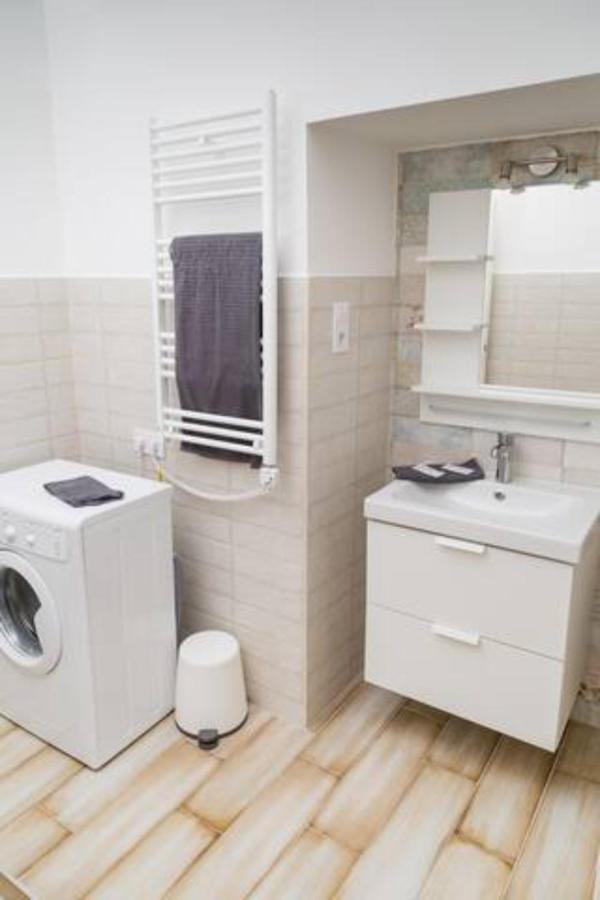 Hi-Bp Design Home Apartments In The Heart Of Budapest Esterno foto